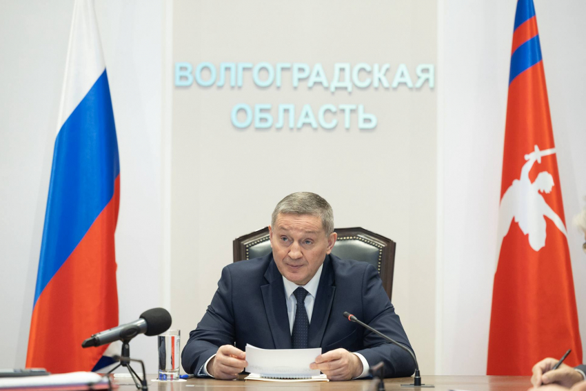 Губернатор Андрей Бочаров обозначил ключевые задачи по подготовке к годовщине Сталинградской Победы