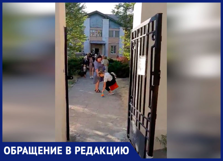 Волжане возмущены огромными очередями в детских поликлиниках