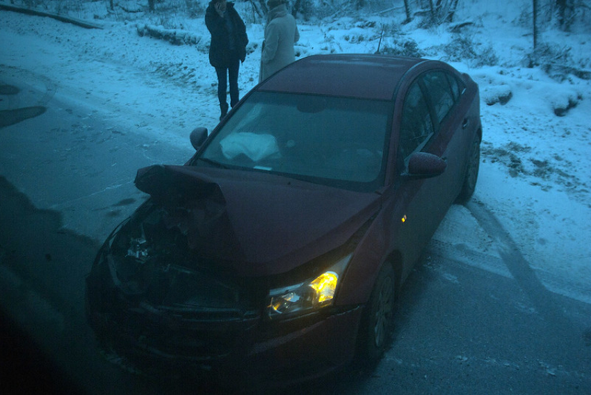 В области автомобиль Chevrolet Cruze сбил насмерть женщину