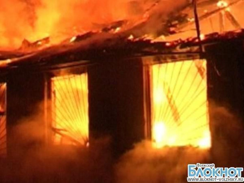 При пожаре рядом с Волжским не успели спасти  3-летнего малыша