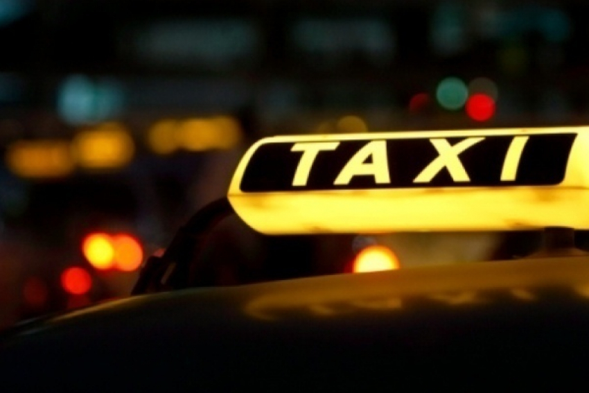 В Урюпинске двое парней зарезали таксиста не желая платить за проезд