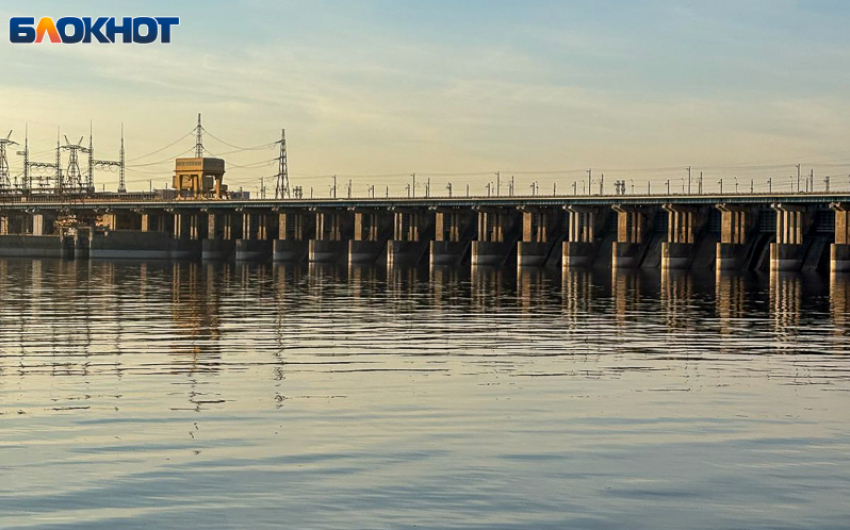 Пиковые сбросы воды продлили на Волжской ГЭС