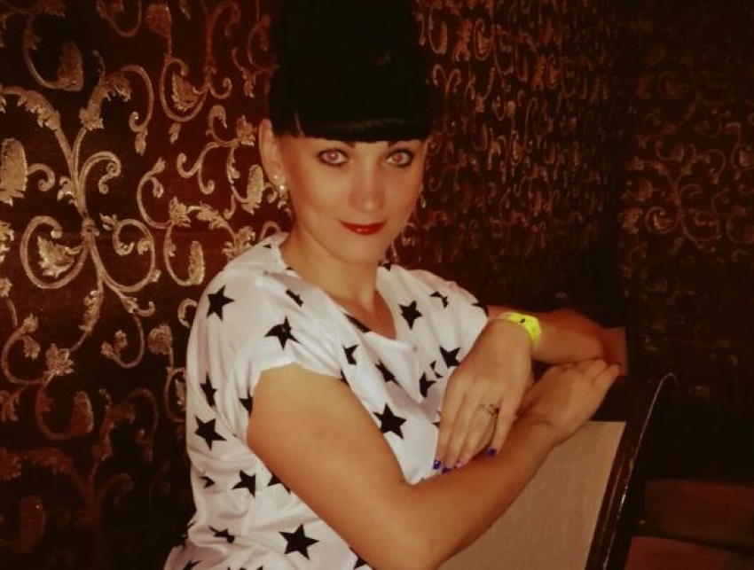 Хочешь жить - умей крутиться, - привлекательная Кристина Полетаева, участница конкурса «Мисс Блокнот Волжского-2017"