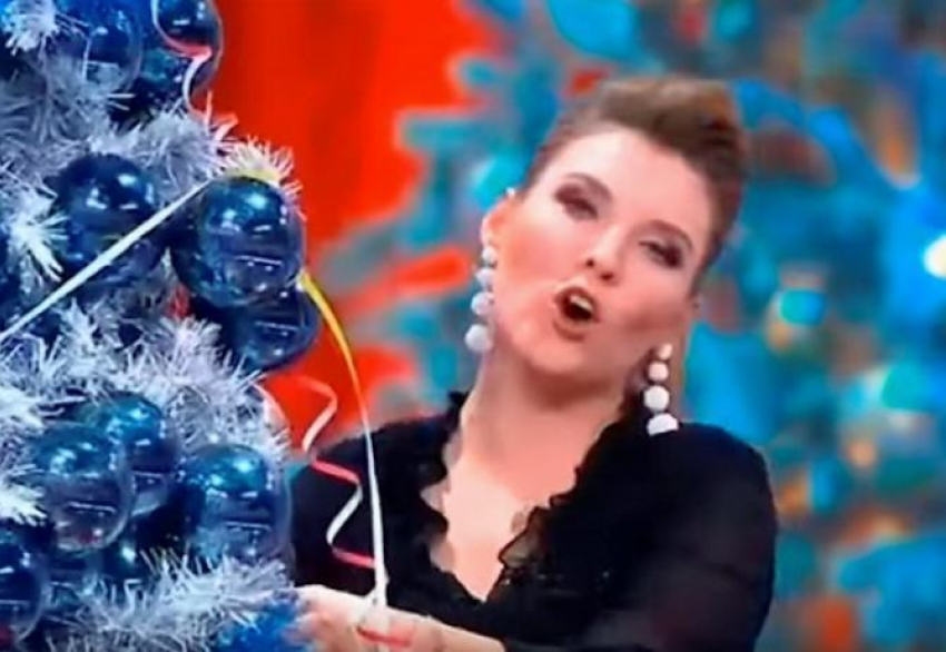 Волжанка Скабеева дебютировала как певица с песней про фейки 