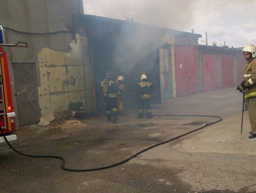 Два пожара в области произошли за сутки, и оба в Волжском 