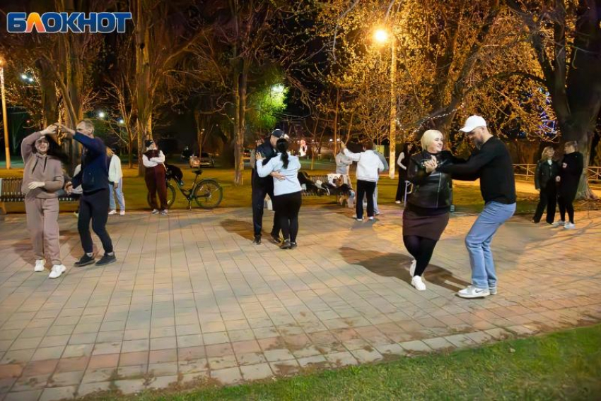 Ночь, когда Луна говорит: народные приметы и традиции 