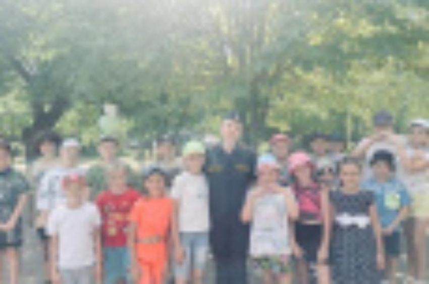 Сотрудники ИК-9 подарили праздник воспитанникам волжского социально-реабилитационного центра