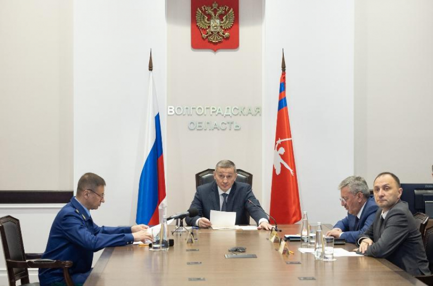 Поселок под Волжским подключат к газу к 2027 году, рассказал губернатор