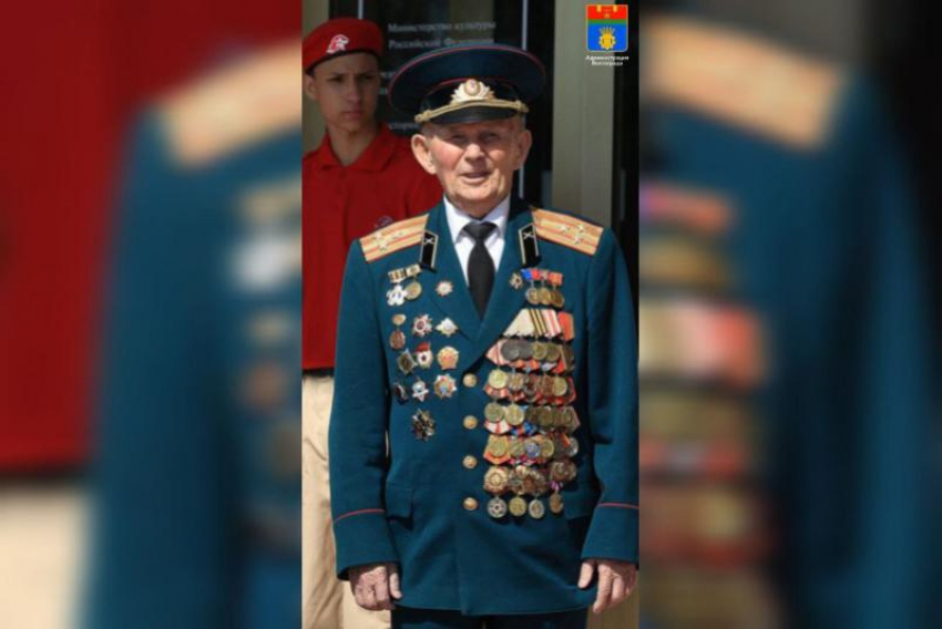 99-летие отмечает Почетный гражданин Волгоградской области и участник Парада Победы Александр Иванович Колотушкин