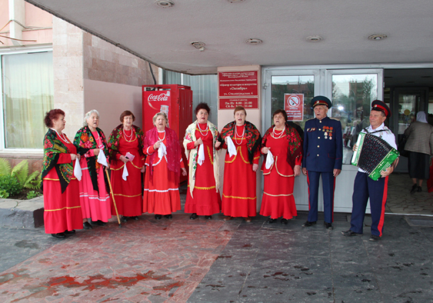 В Волжском прошёл праздник в честь Жён-мироносиц 