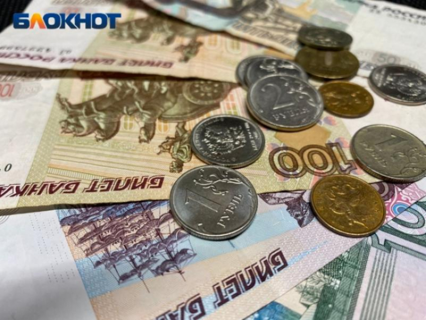 28-летняя волжанка обокрала пенсионеров на миллион рублей: ей грозит домашний арест