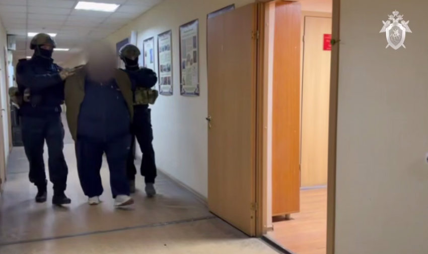 Под стражу до февраля: блогера Ульянова арестовали по подозрению в вымогательстве