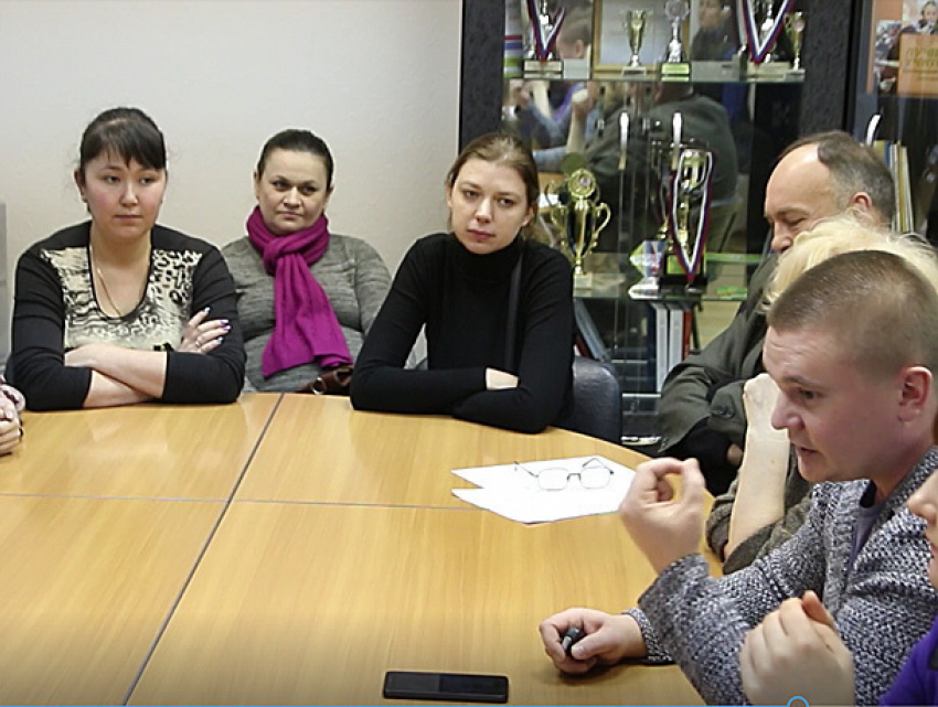 Глава управления образования Александр Резников заявил, что детей в детсаде Волжского изолировали по закону