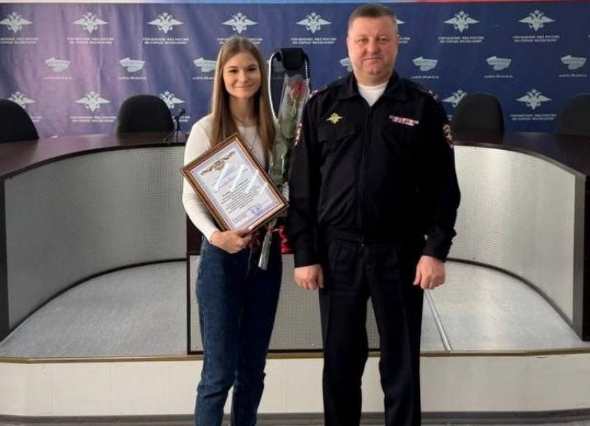 В Волжском сотрудники банка помогли полиции предотвратить мошенничество