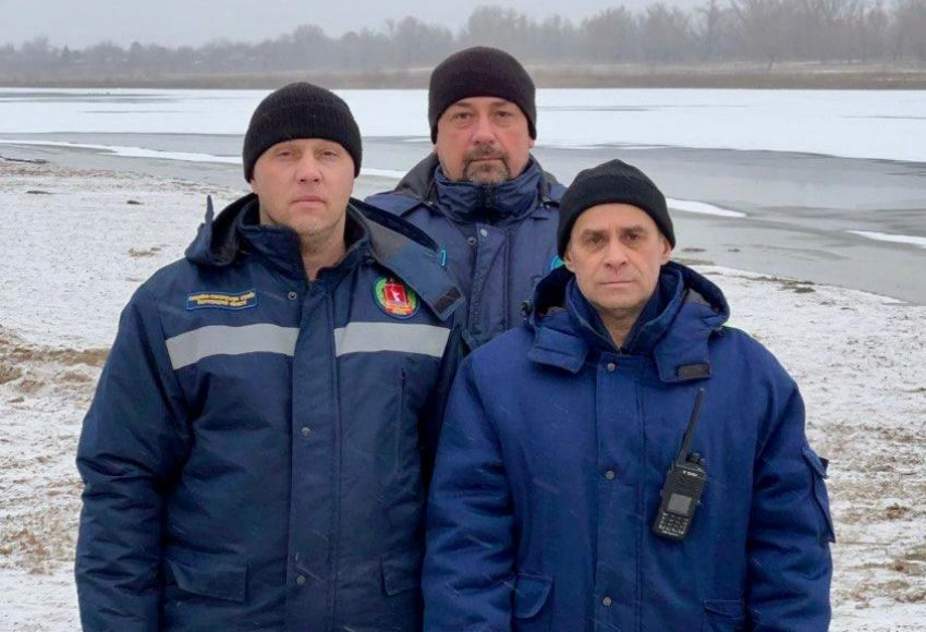 Путин наградил спасателей из Волжского за жизнь школьника