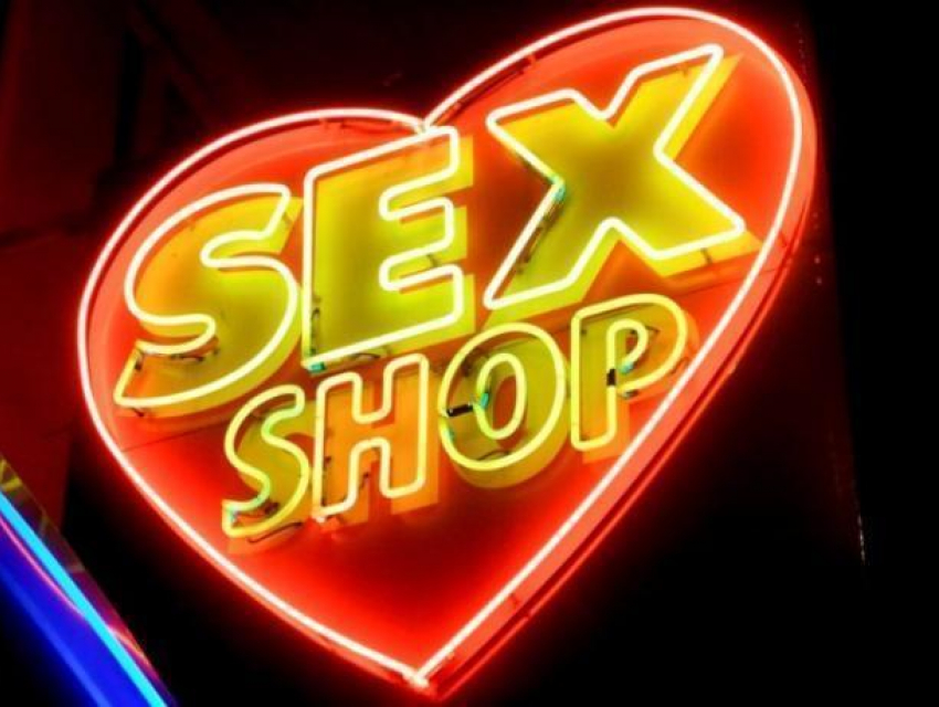 Прыткие грабители обокрали секс-шоп в Волжском