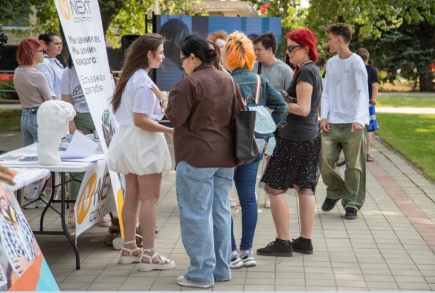 Трудоустройство без стресса: как прошел первый фестиваль вакансий в Волжском