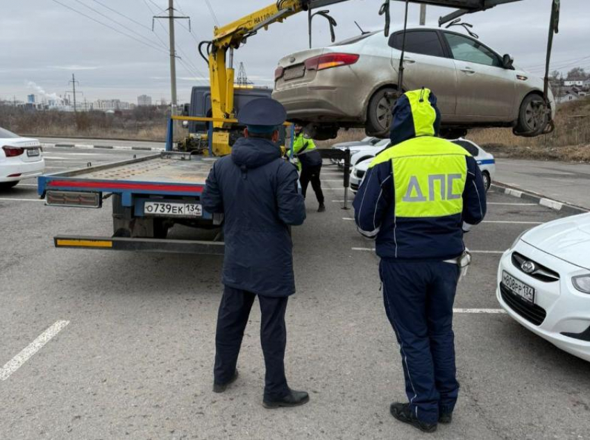 Приставы Волгоградской области взыскали более 211 миллионов с нарушителей ПДД