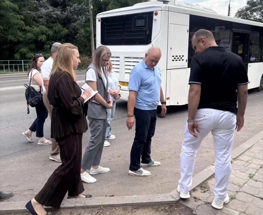 Глава Волжского Игорь Воронин проверил качество городского хозяйства «в поле»