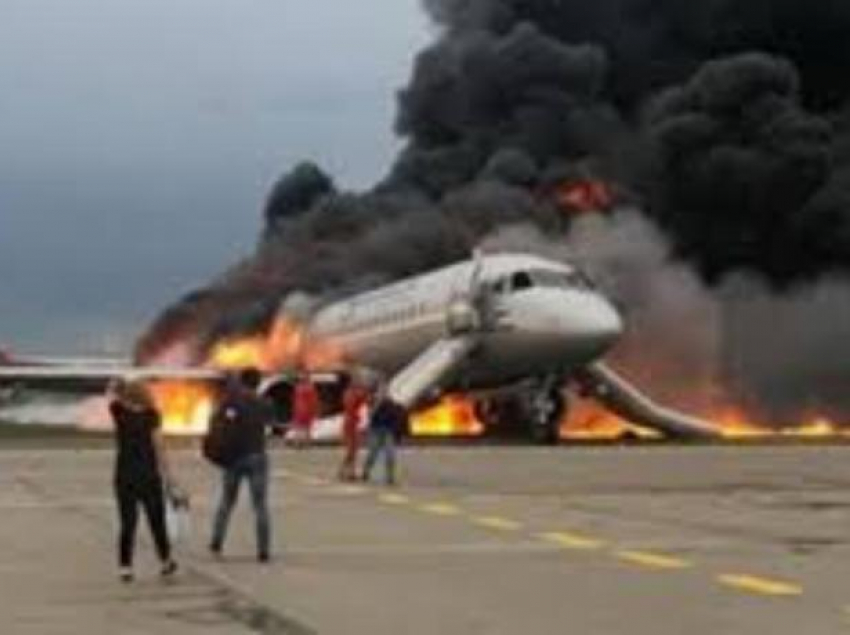 "Страшную авиакатастрофу можно было предотвратить", - волжанка-пассажир Superjet 