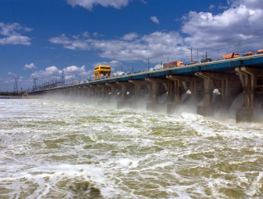 Волжская ГЭС срочно поменяла график сброса воды