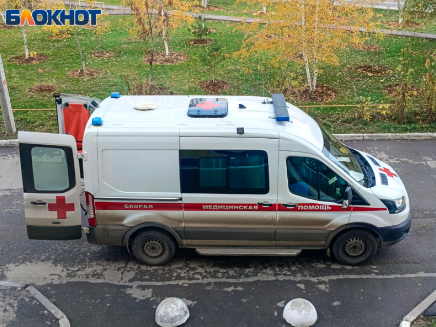 Массовая драка у караоке случилась ночью в Волжском