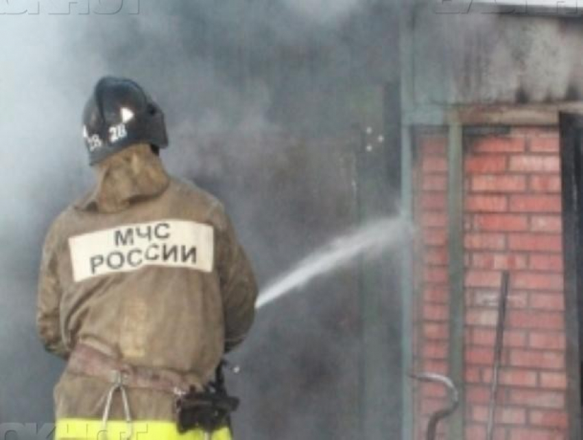 Два пожара за ночь ликвидировали в Среднеахтубинском районе