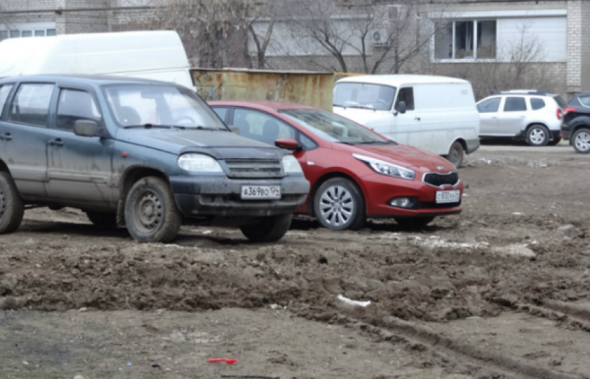 Волжане продолжают нарушать правила парковки