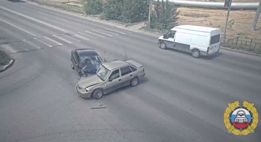 В результате аварии на Пушкина в Волжском в больницу доставлен годовалый ребенок