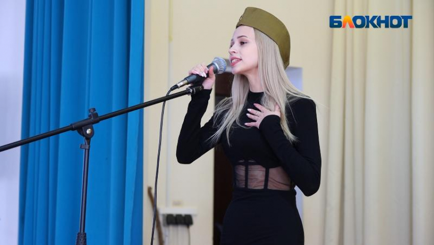 Патриотический концерт к 23 февраля провели в Волжском: видео