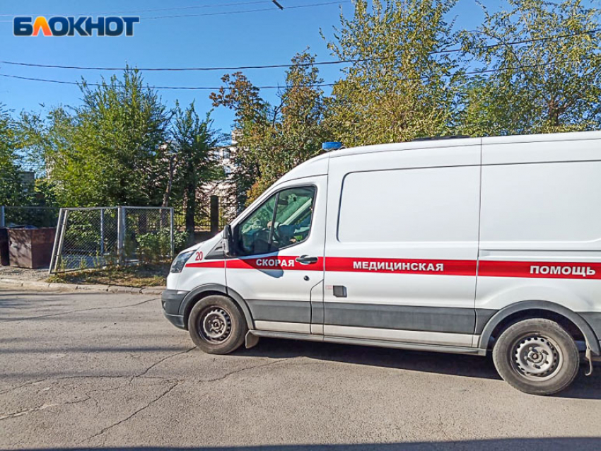 Водитель за рулем иномарки сбил подростка в Волжском