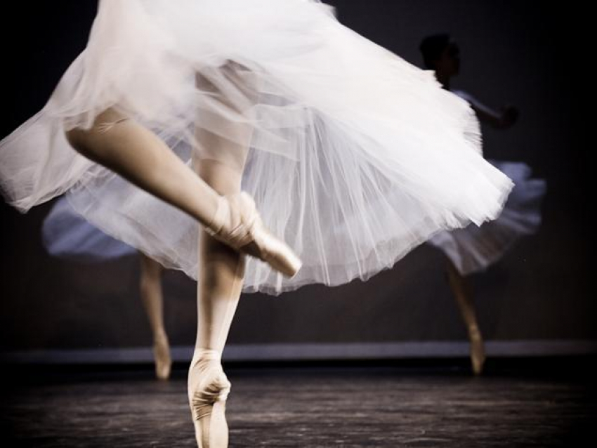 Ведущие балетмейстеры волжского «отправят» горожан в разные уголки мира