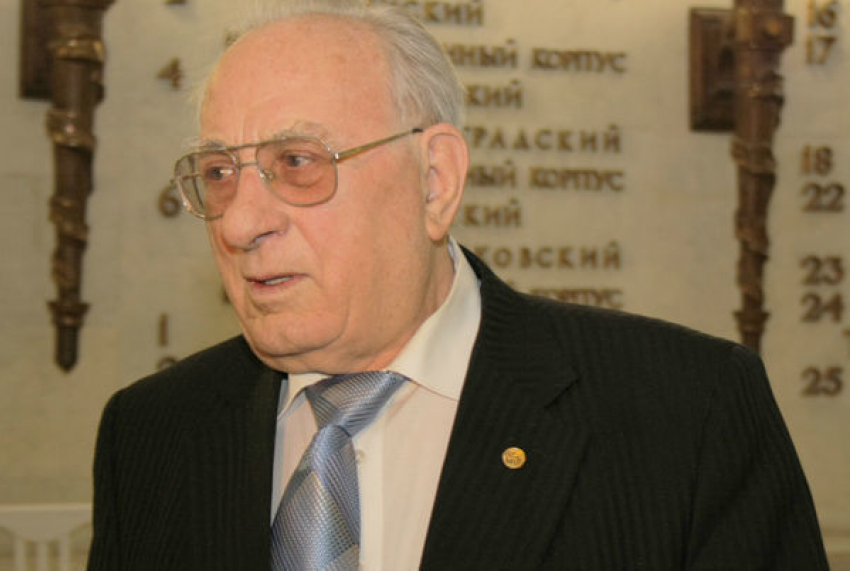 Президент наградил волгоградца орденом Александра Невского 