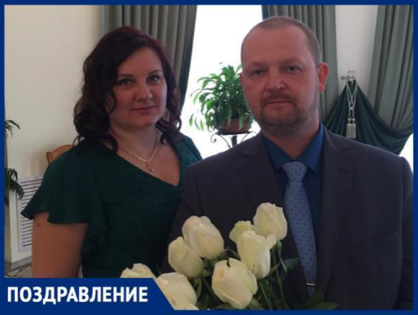 Серебряную свадьбу празднуют Наталья и Николай