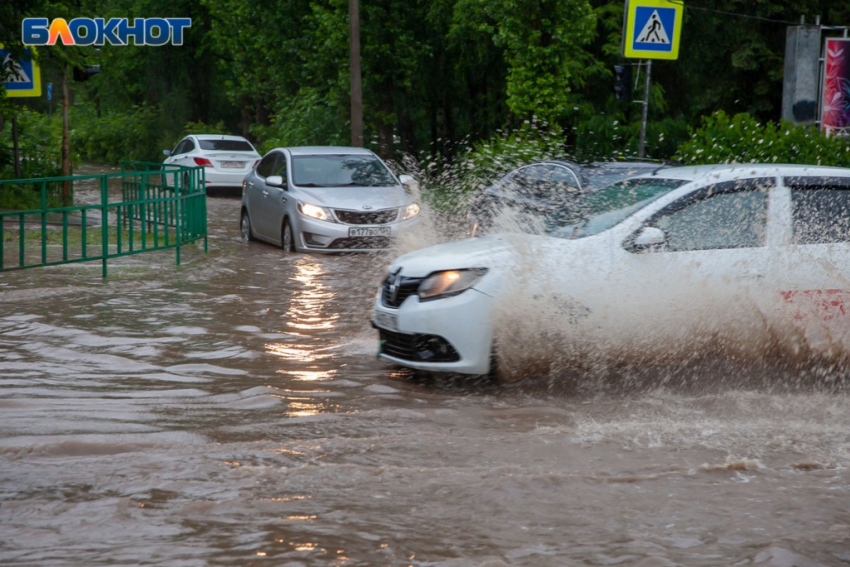 +41 и грозовые ливни с ураганом ожидаются в Волгоградской области