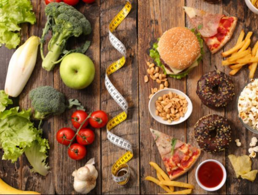 Половина волжан призналась в новогоднем чревоугодии 