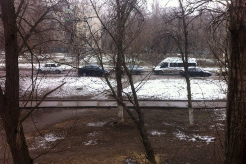 Погода в Волжском: снег в разгаре весны