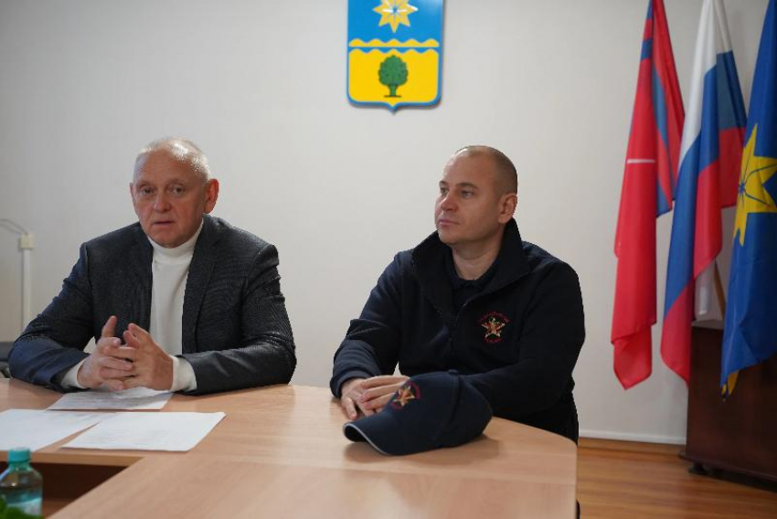 Участник СВО стажируется у главы Волжского