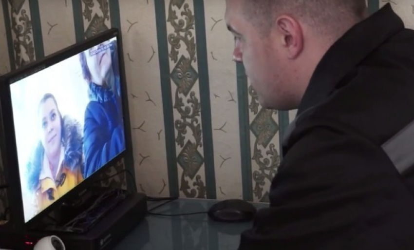 Волжский заключенный поздравил возлюбленную с 14 февраля в режиме онлайн