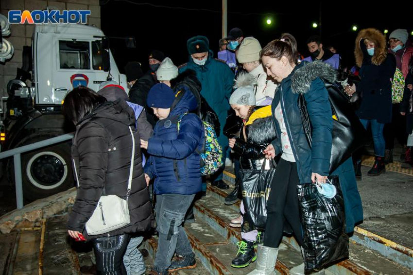 Большинство волжан переживают за судьбу беженцев, но к себе принять не готовы