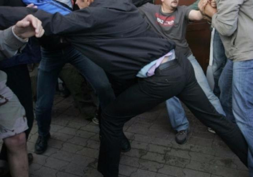 Компания молодых волжан избила мужчину до смерти