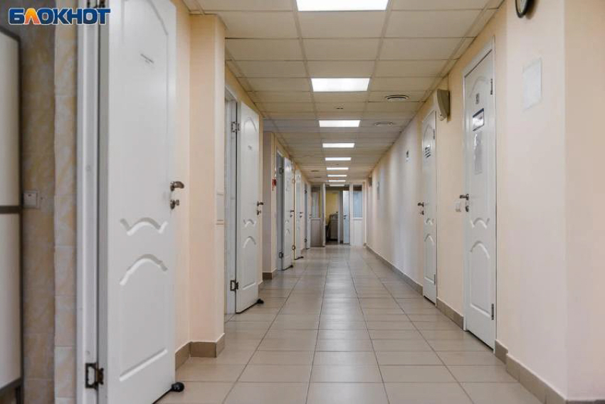 Волгоградские хирурги спасли 60-летнюю женщину от инсульта после опасной закупорки сонной артерии