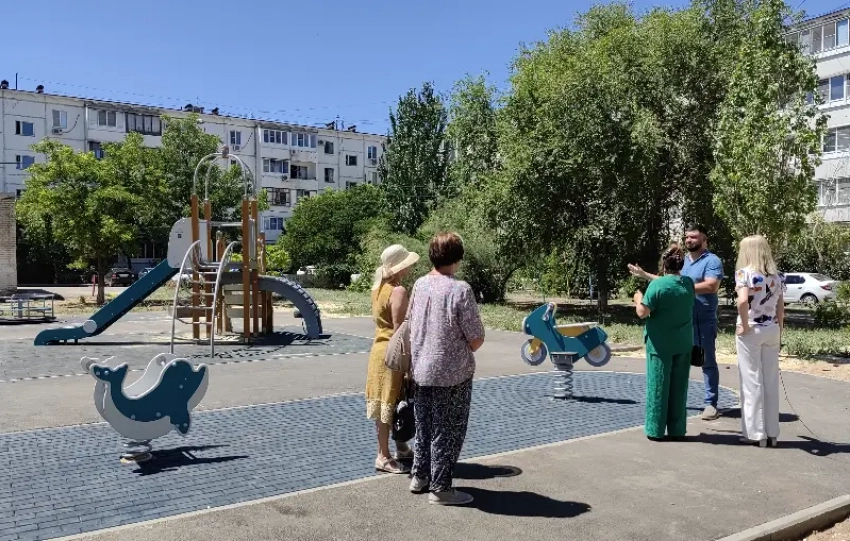 В 37 микрорайоне Волжского установят новые детские площадки.