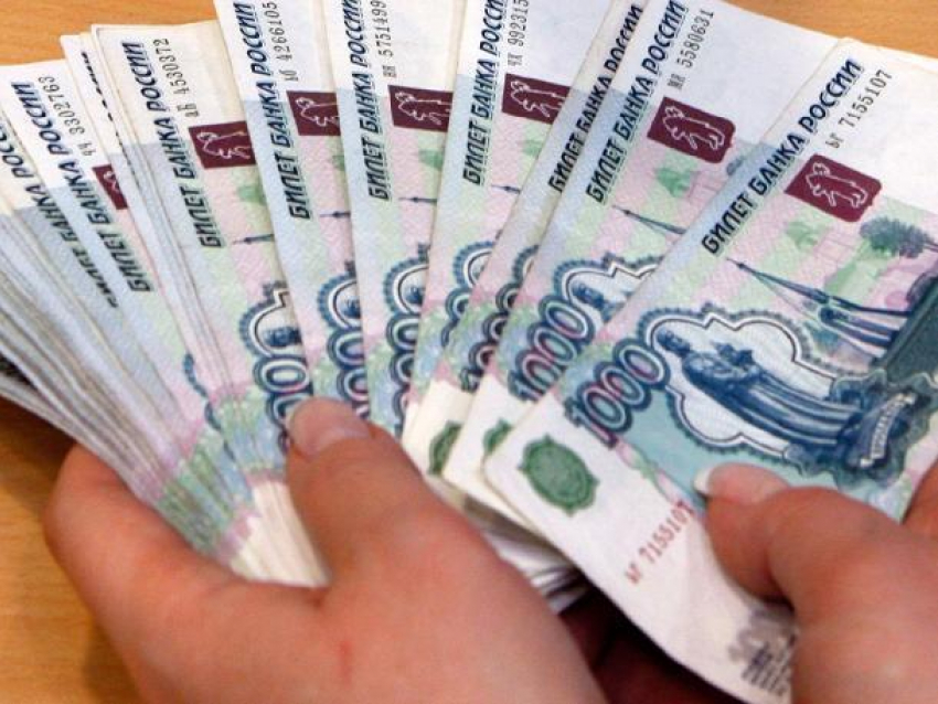 Более 1,5 миллиона рублей заплатили власти Волжского за оградку на кладбище