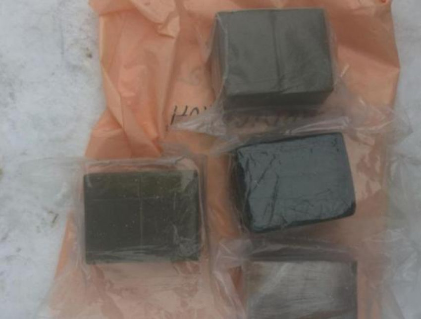 В Волгограде задержали распространителей героина