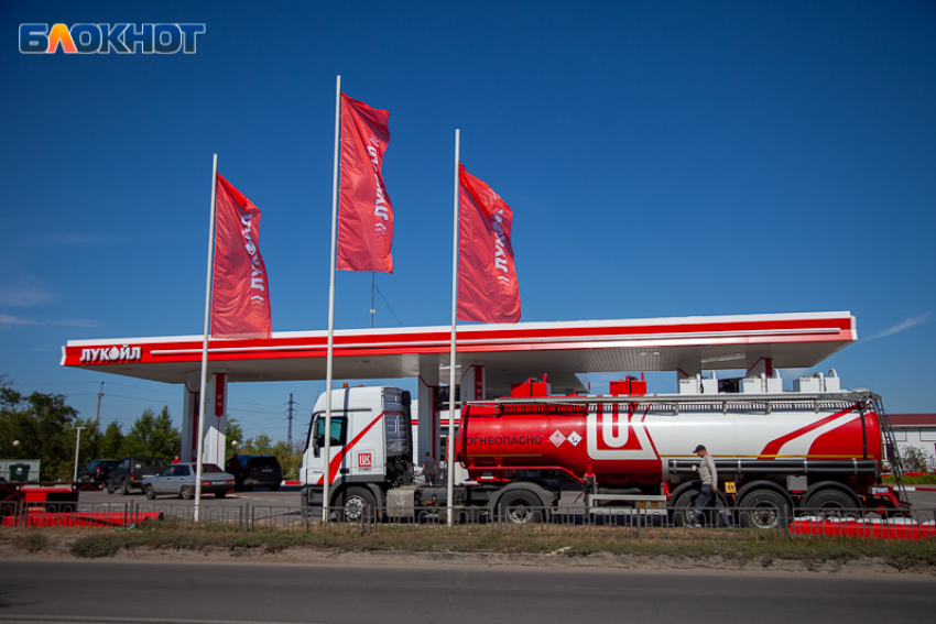 Рост цен на заправках Волжского продолжается