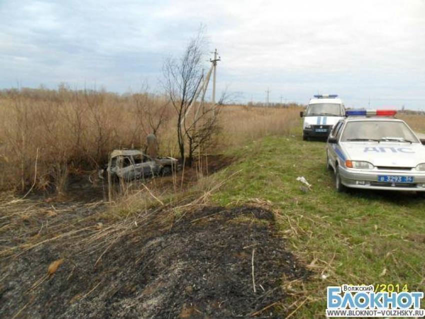 Недалеко от Волжского в аварии погибли двое молодых людей