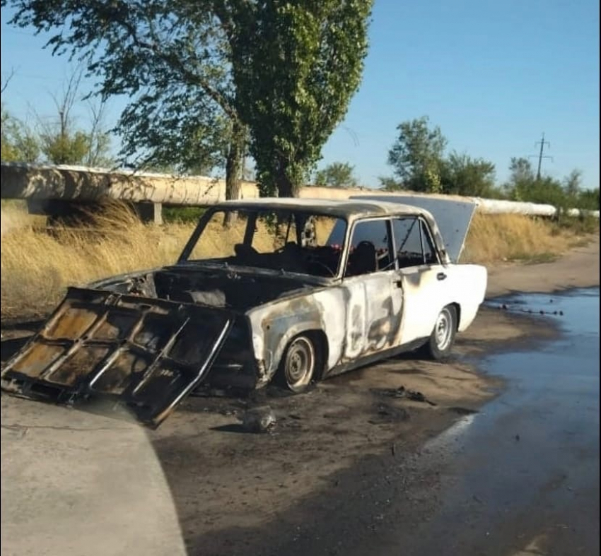 Машина выгорела полностью: официальные подробности пожара в Волжском