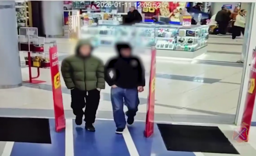 Подростки-воришки обчистили спортивный магазин в Волжском: один пойман, второй в розыске