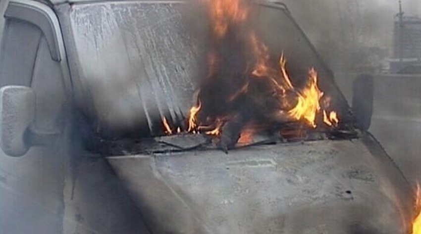 Ночью в Волжском сгорела ГАЗель